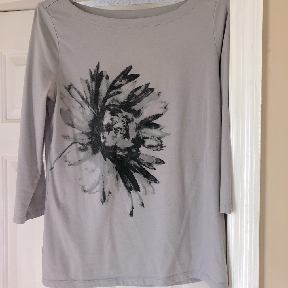 Quarter length Loft top